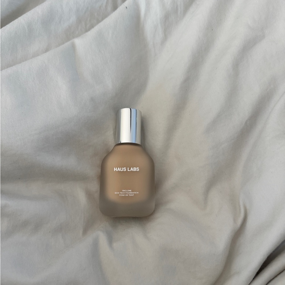 Haus Labs By Lady Gaga Foundation - Tan